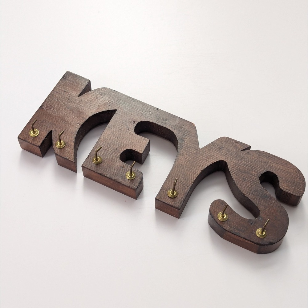 Vintage Wood Keys Word Sign w/Brass Hooks Holder Wall Rack Rustic MCM - Picture 2 of 14